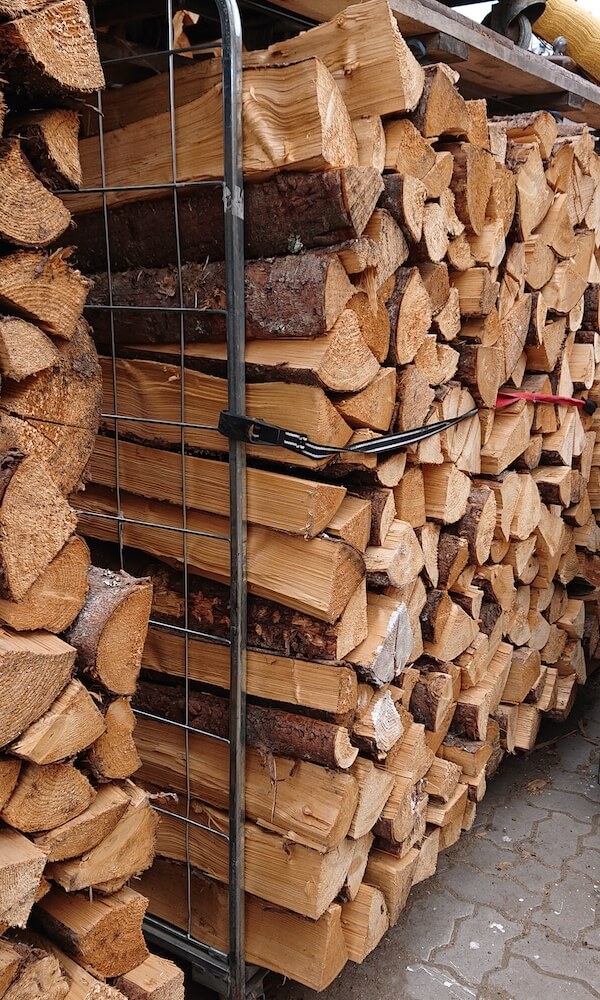 Küttepuud kuiv Kuusk 40cm - Lööra Küttepuud kuiv Kuusk 40cm - Lööra